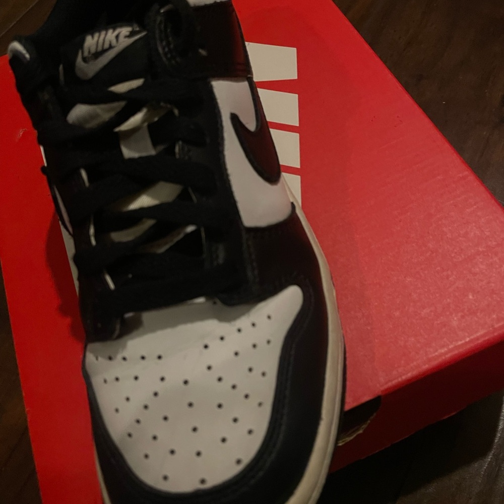 Nike Classic Black and White Athletic Shoes